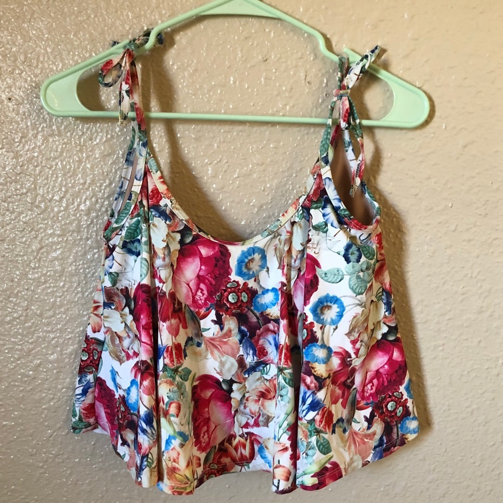 Kortni Jeane vintage floral swing top